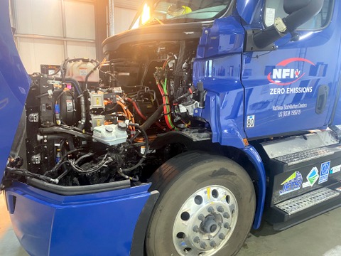 Volvo VNR Electric