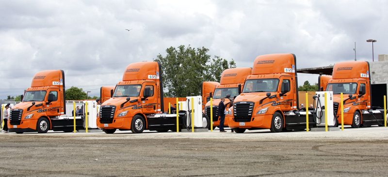 Freightliner eCascadia
