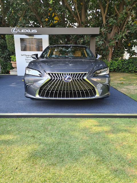 Lexus ES300h Lexus ES300h